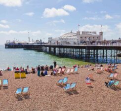 taxi stansted airport to brighton taxi stansted to brighton brighton to stansted taxi near me